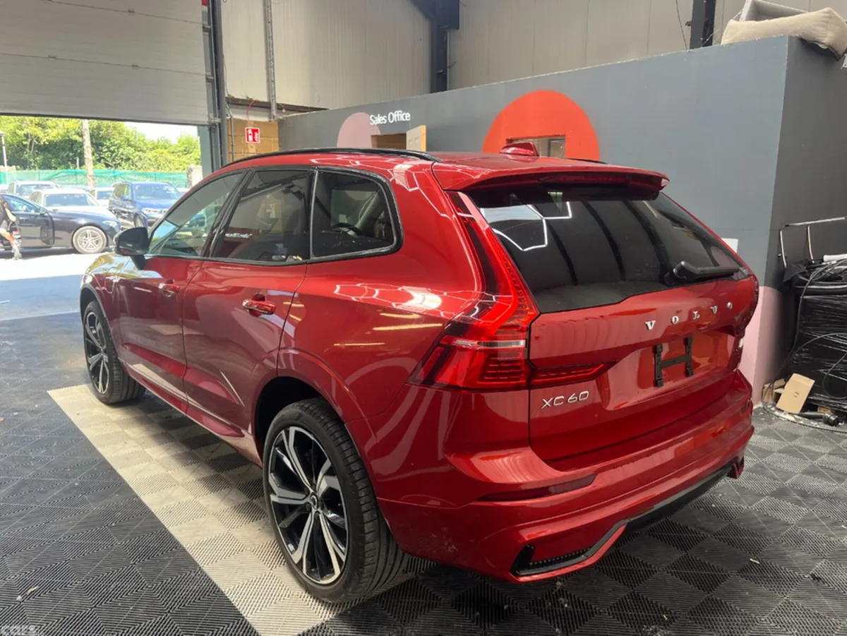Volvo XC60 SUV, Petrol Plug-in Hybrid, 2024, Red