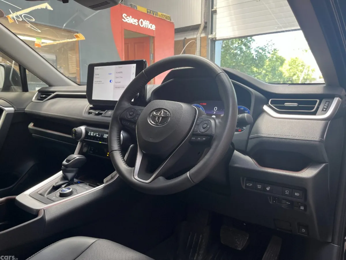 Toyota RAV4 SUV, Petrol Hybrid, 2024, Black