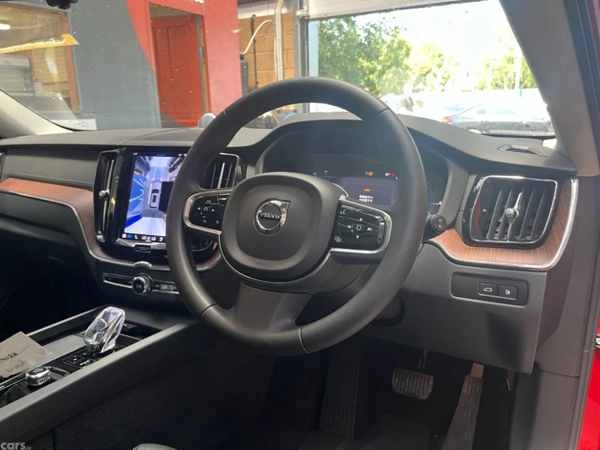 Volvo XC60 SUV, Petrol Plug-in Hybrid, 2024, Red