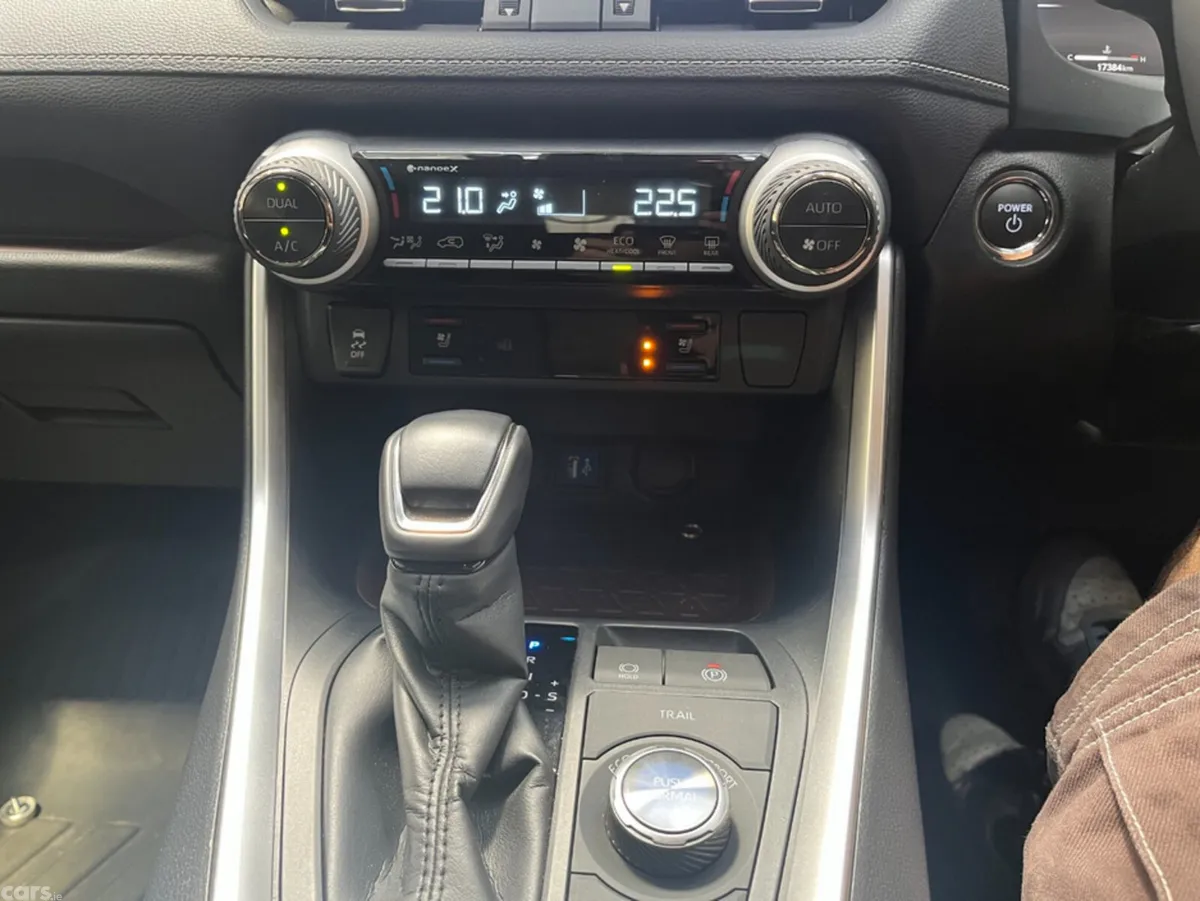 Toyota RAV4 SUV, Petrol Hybrid, 2024, Black