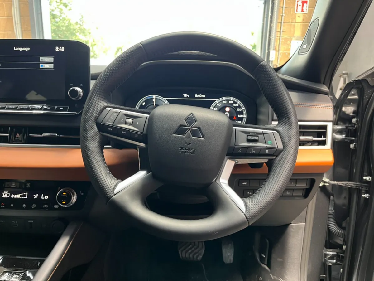 Mitsubishi Outlander SUV, Petrol Plug-in Hybrid, 2024, Black