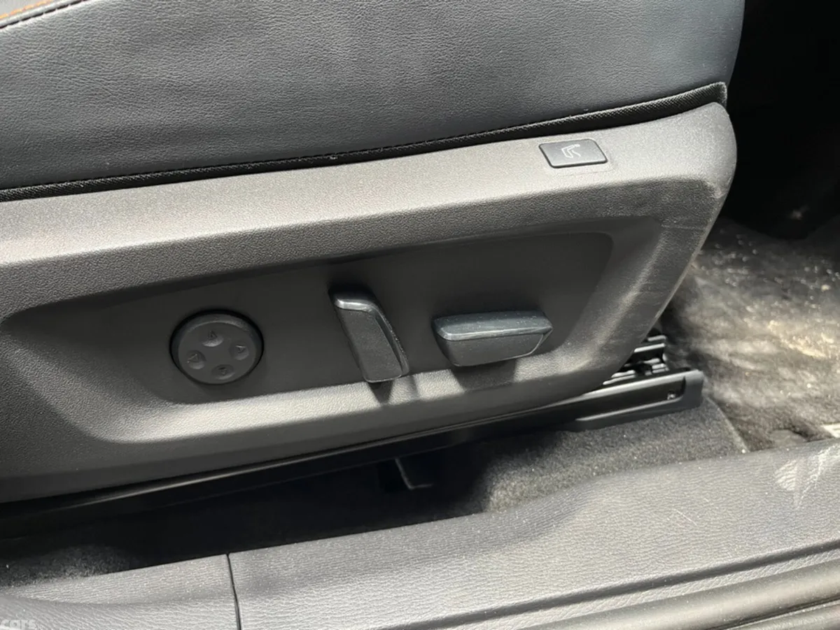 Mitsubishi Outlander SUV, Petrol Plug-in Hybrid, 2024, Black