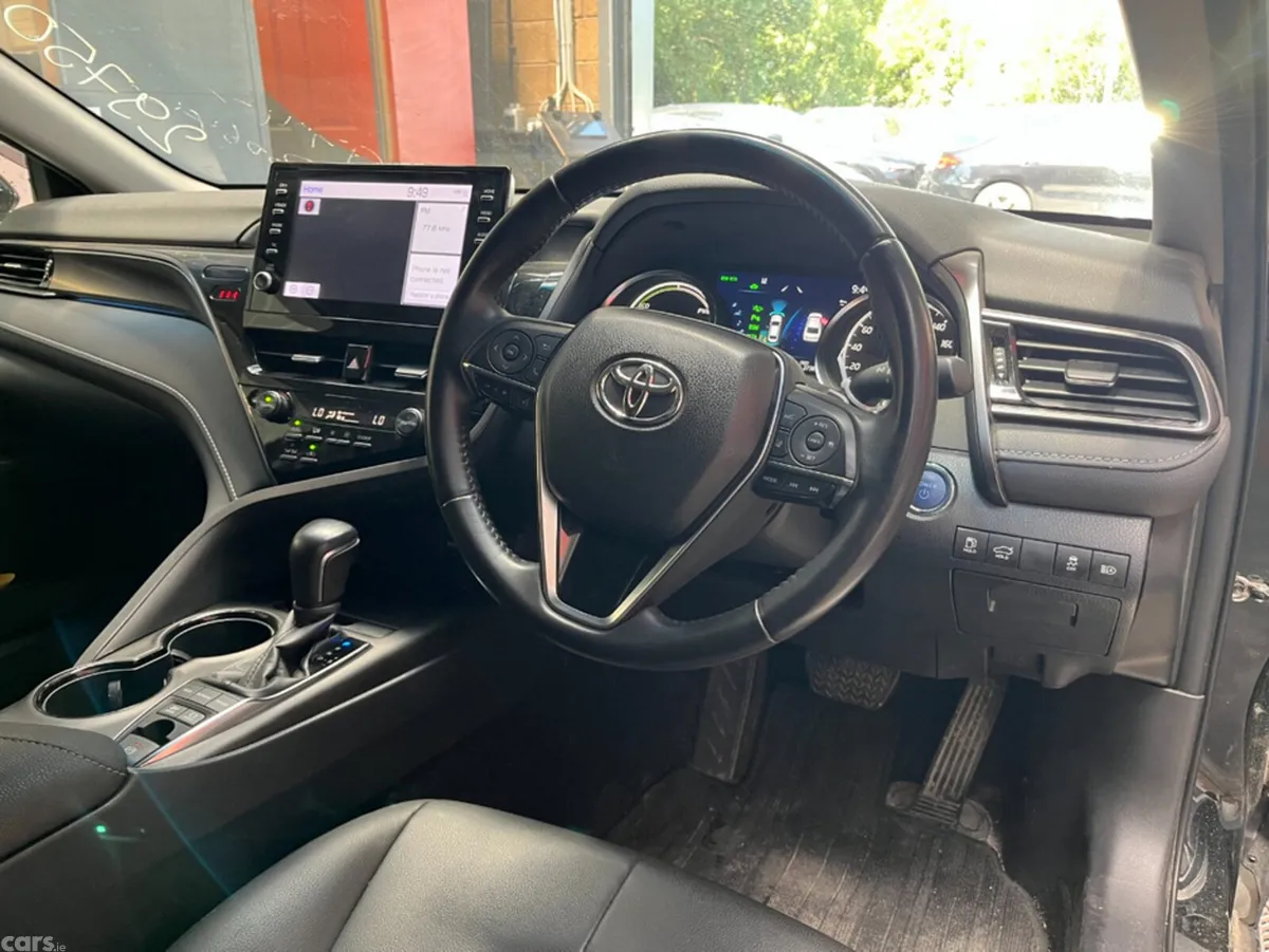 Toyota Camry Saloon, Petrol, 2023, Black