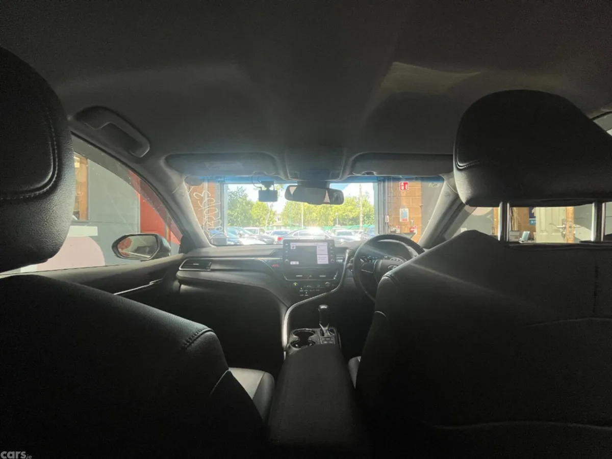 Toyota Camry Saloon, Petrol, 2023, Black