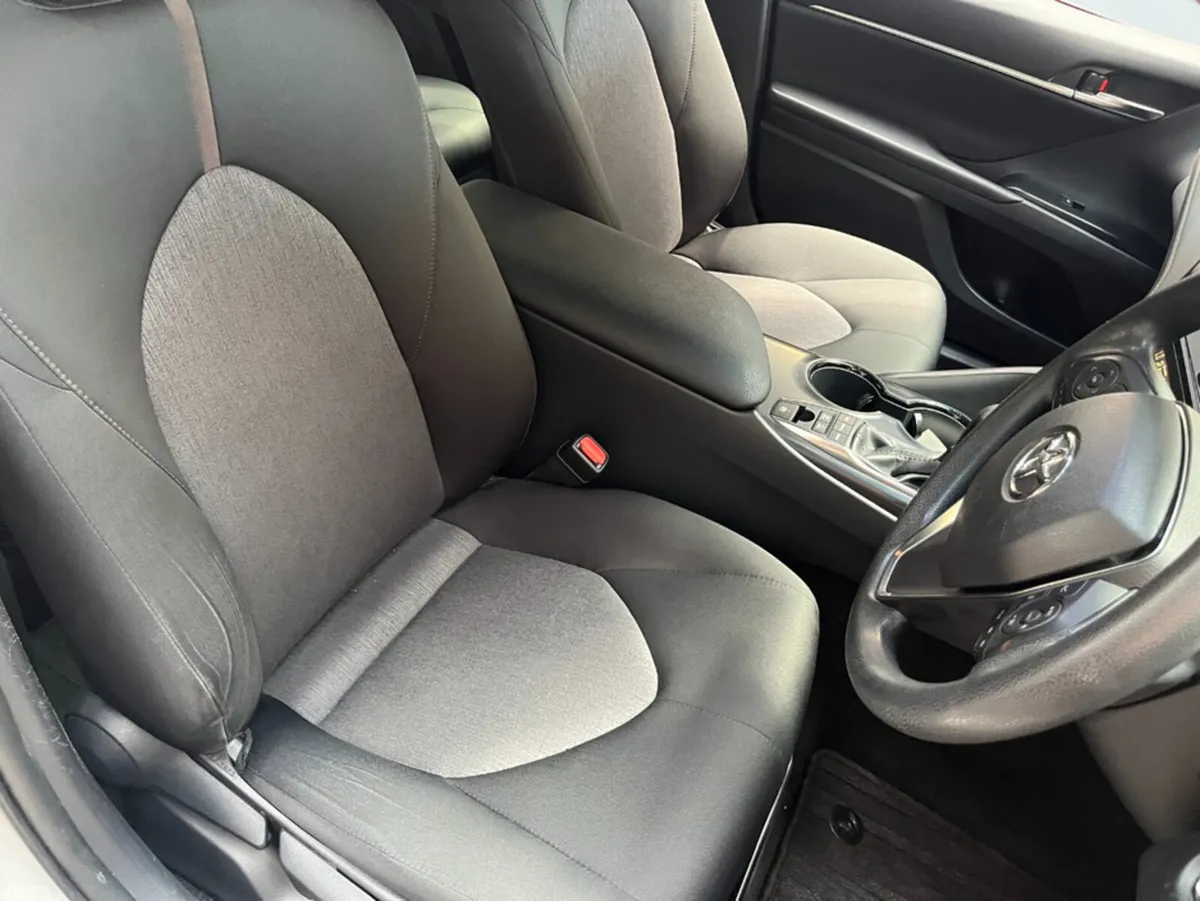 Toyota Camry Saloon, Petrol, 2021, Grey