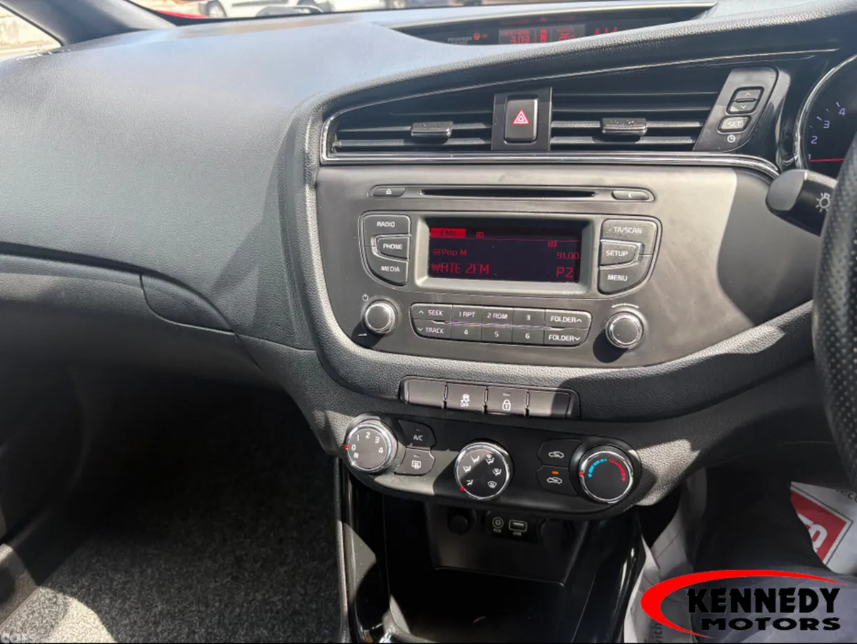 Kia ProCeed Hatchback, Diesel, 2017, Red