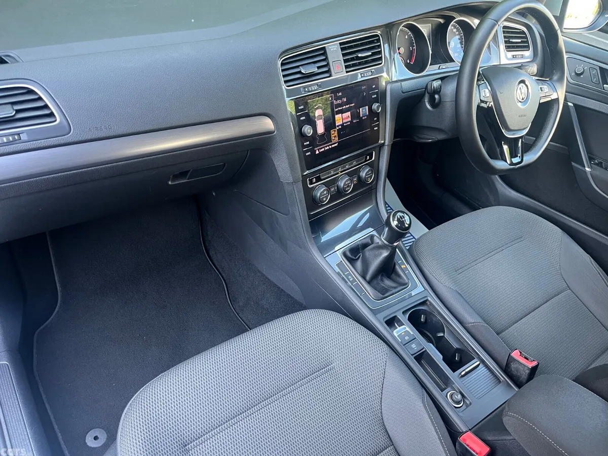 Volkswagen Golf Hatchback, Diesel, 2019, Grey