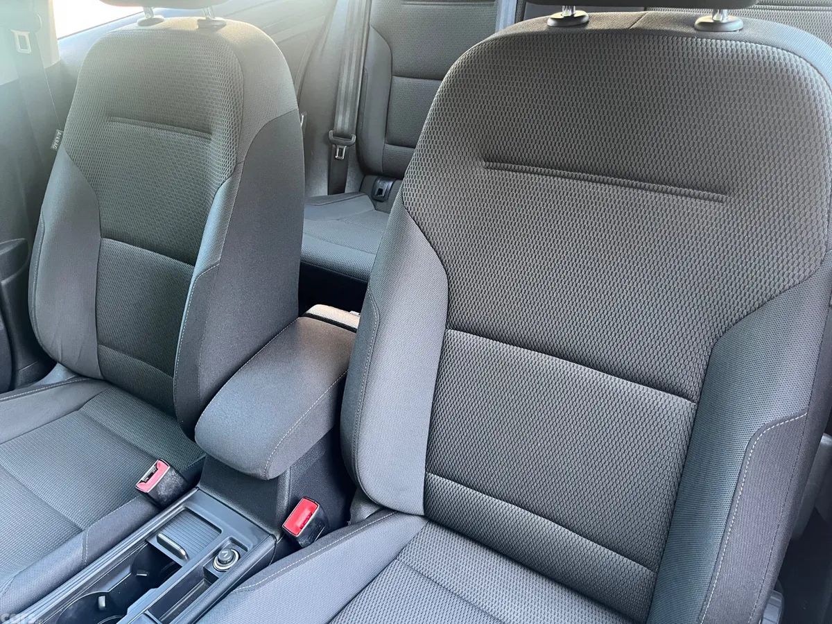 Volkswagen Golf Hatchback, Diesel, 2019, Grey