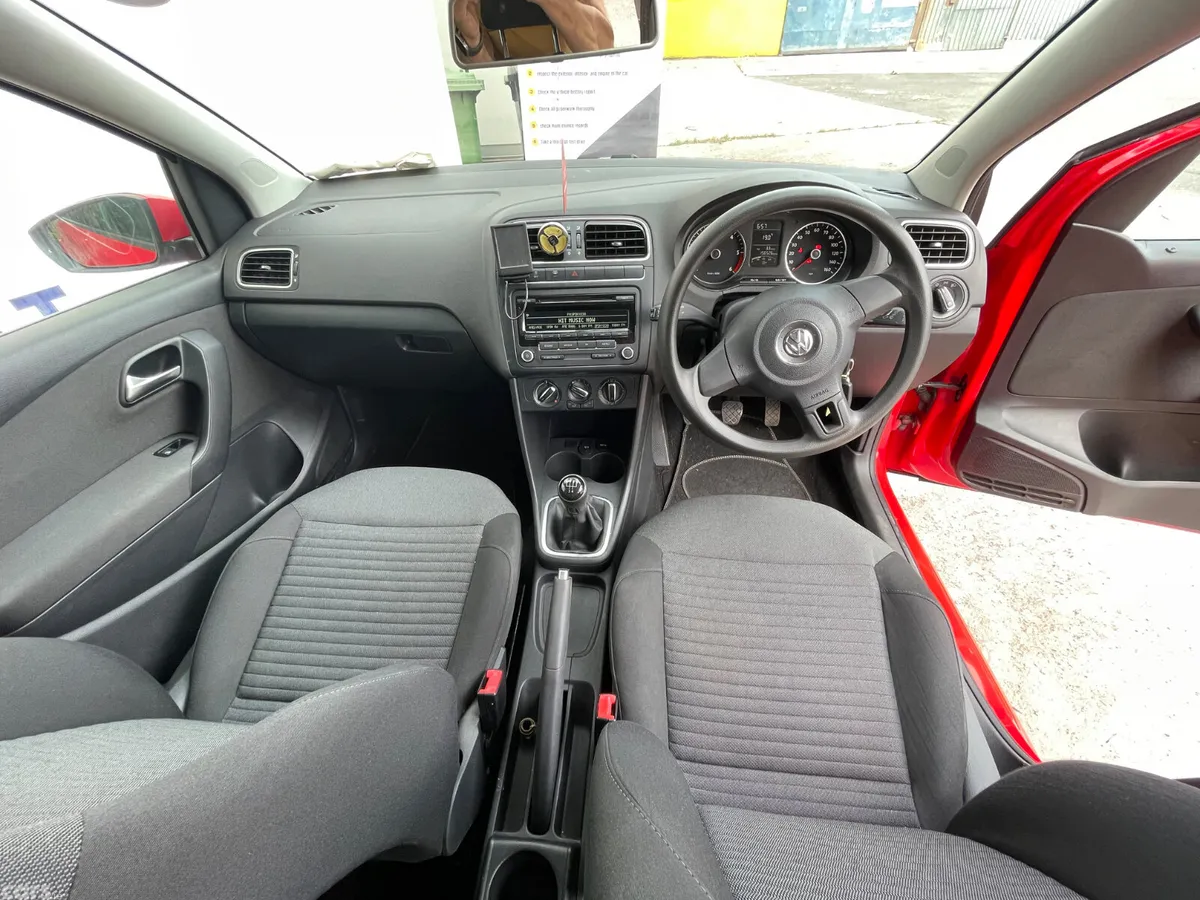 Volkswagen Polo Hatchback, Diesel, 2014, Red