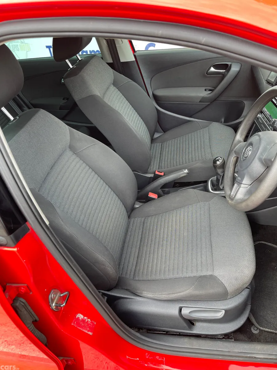 Volkswagen Polo Hatchback, Diesel, 2014, Red