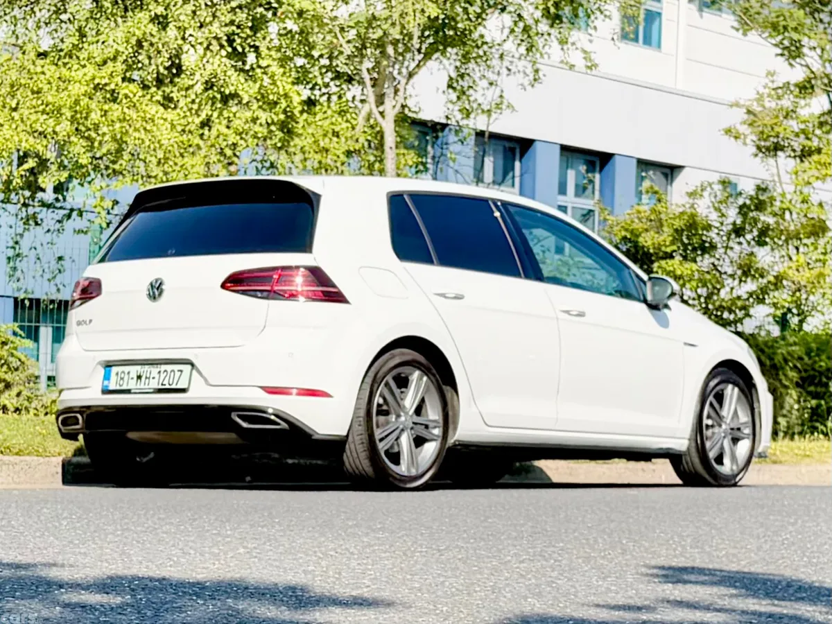 Volkswagen Golf Estate, Petrol, 2018, White