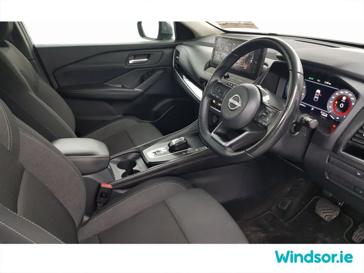 Nissan Qashqai MPV, Petrol, 2023, Grey