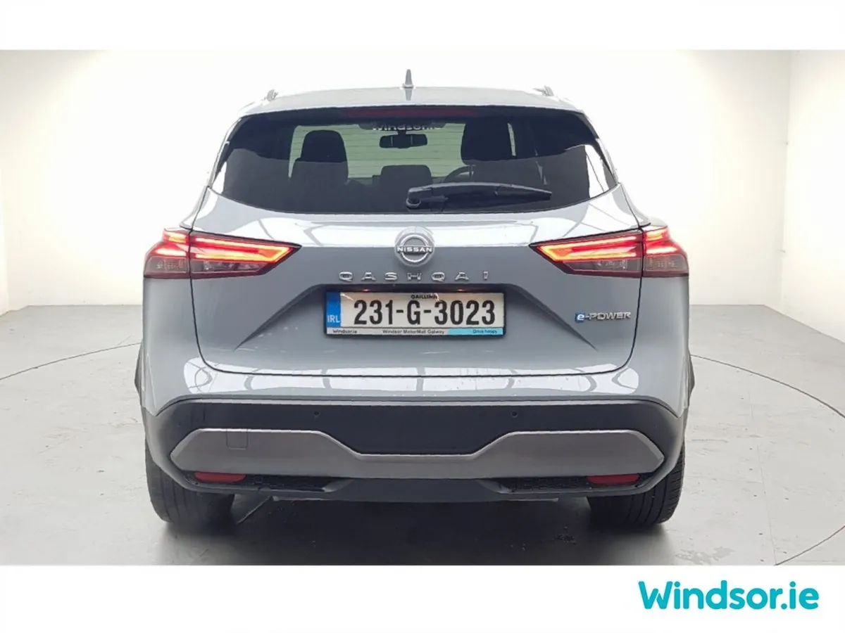 Nissan Qashqai MPV, Petrol, 2023, Grey