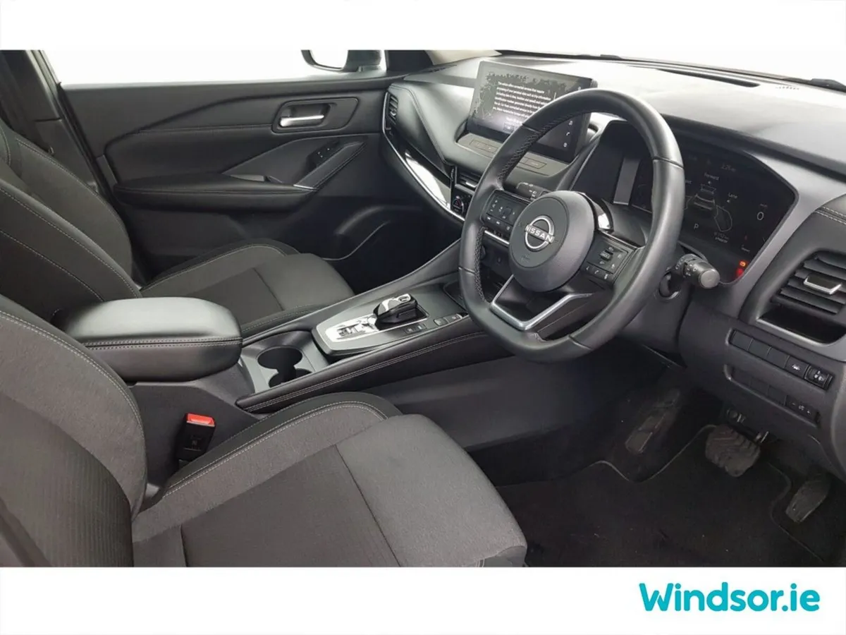 Nissan Qashqai MPV, Petrol Hybrid, 2023, Orange