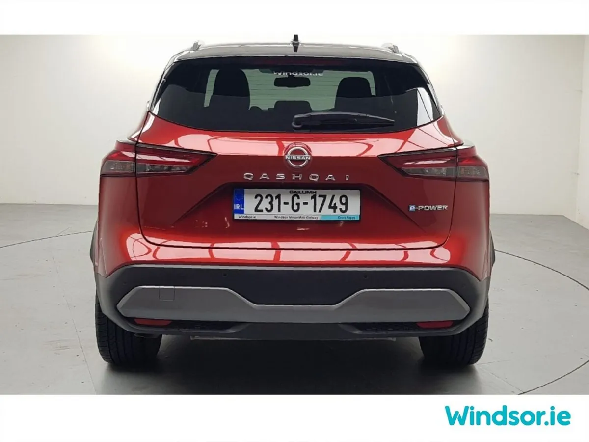 Nissan Qashqai MPV, Petrol Hybrid, 2023, Orange