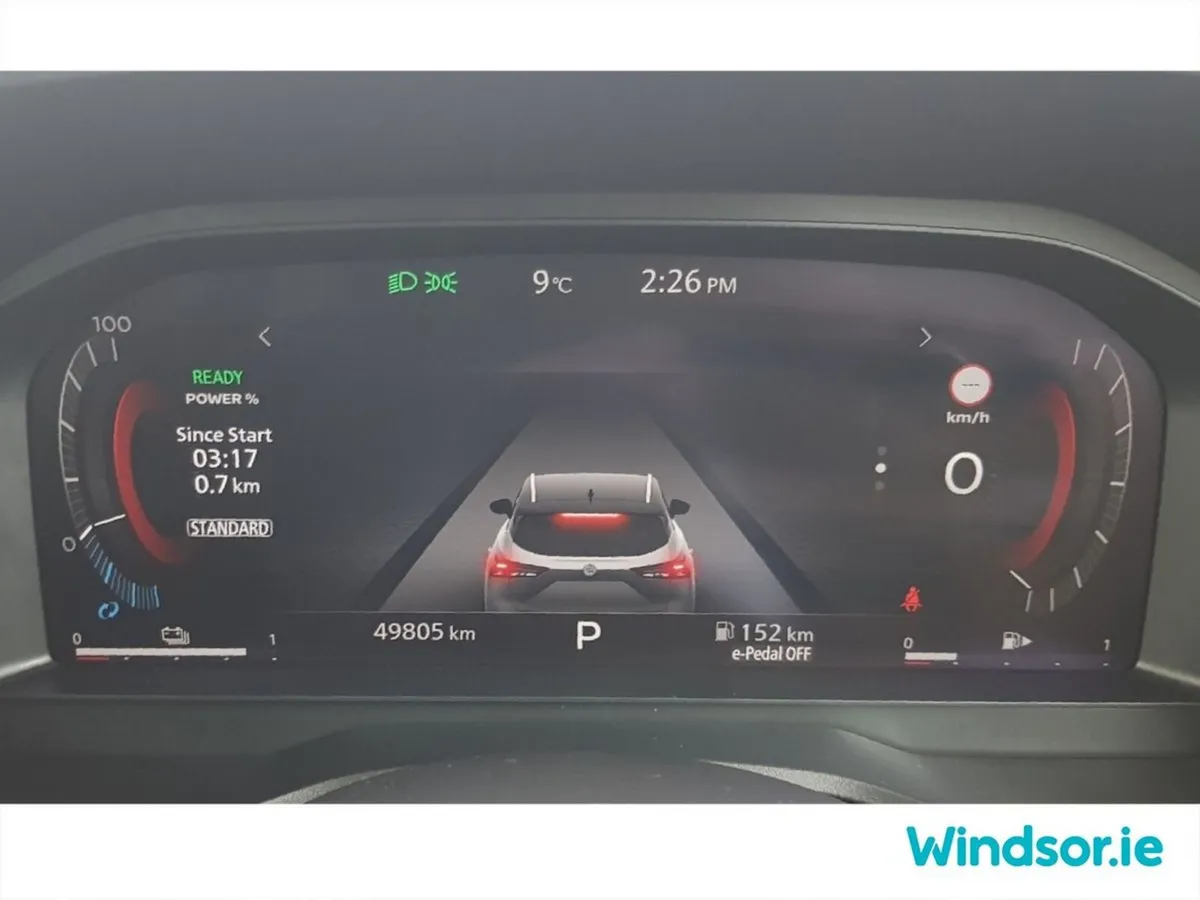Nissan Qashqai MPV, Petrol Hybrid, 2023, Orange