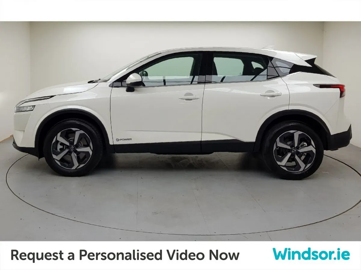 Nissan Qashqai MPV, Petrol Hybrid, 2025, White