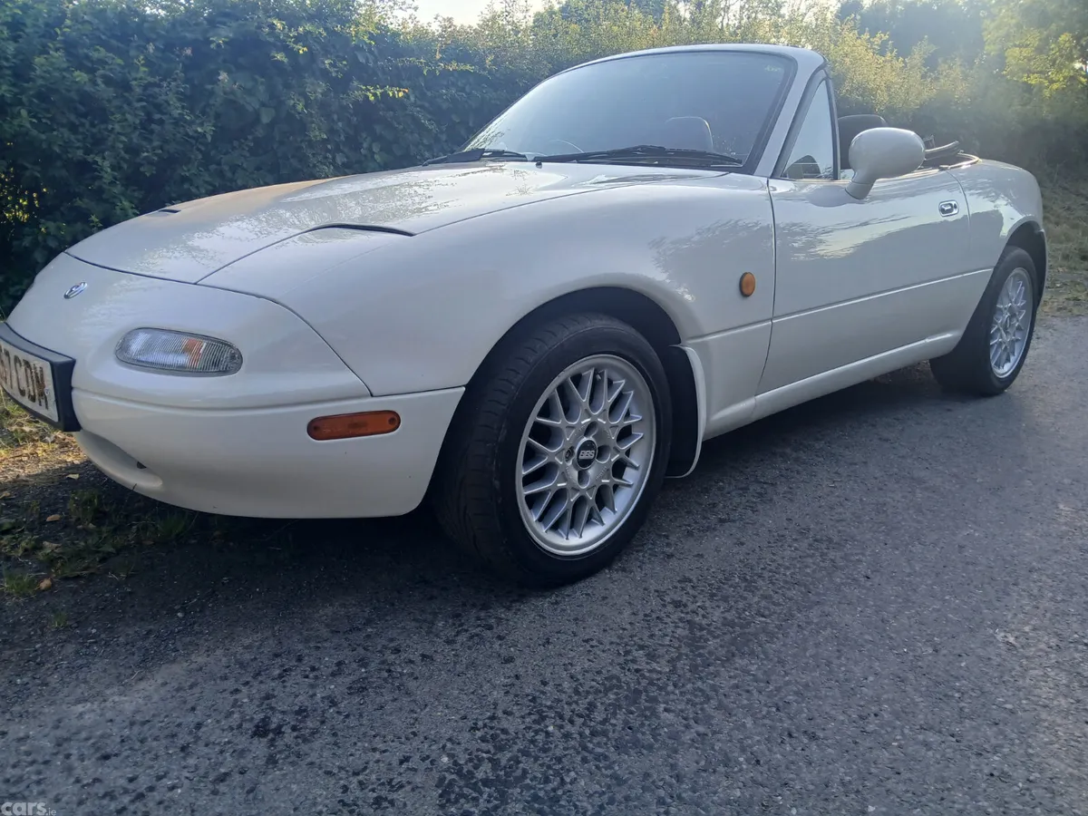 Mazda MX-5 Coupe, Petrol, 1995, White