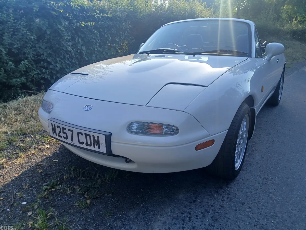 Mazda MX-5 Coupe, Petrol, 1995, White