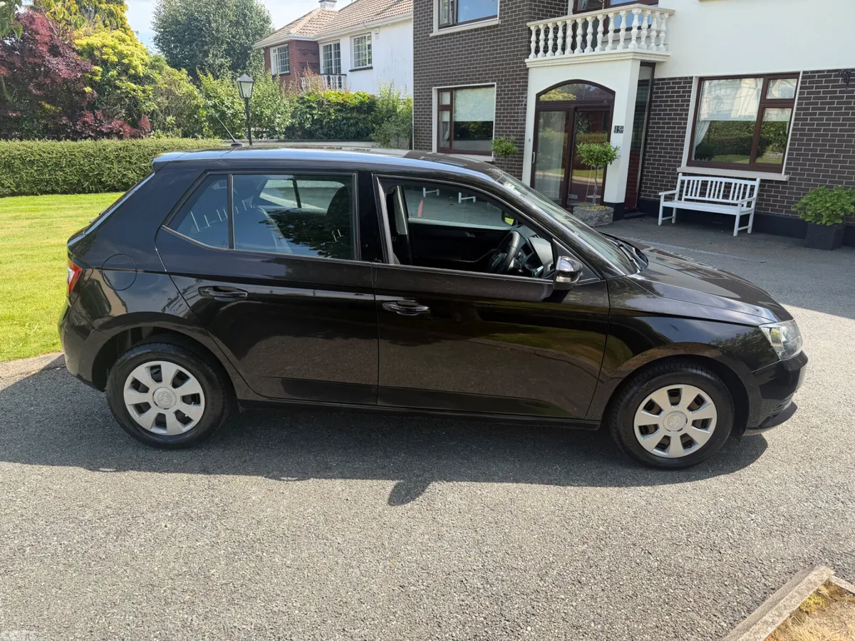 Skoda Fabia Hatchback, Petrol, 2017, Black