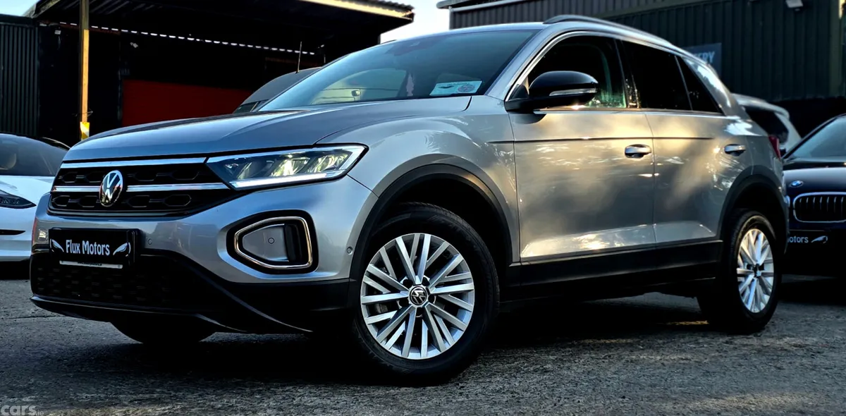 Volkswagen T-Roc SUV, Petrol, 2023, Grey