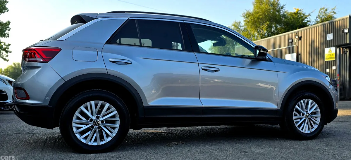 Volkswagen T-Roc SUV, Petrol, 2023, Grey