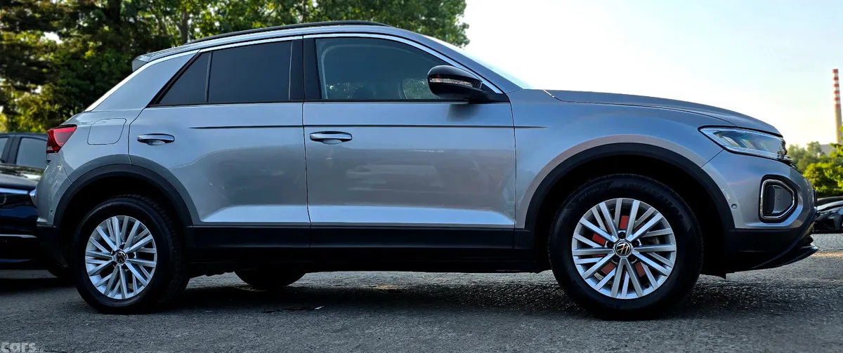 Volkswagen T-Roc SUV, Petrol, 2023, Grey