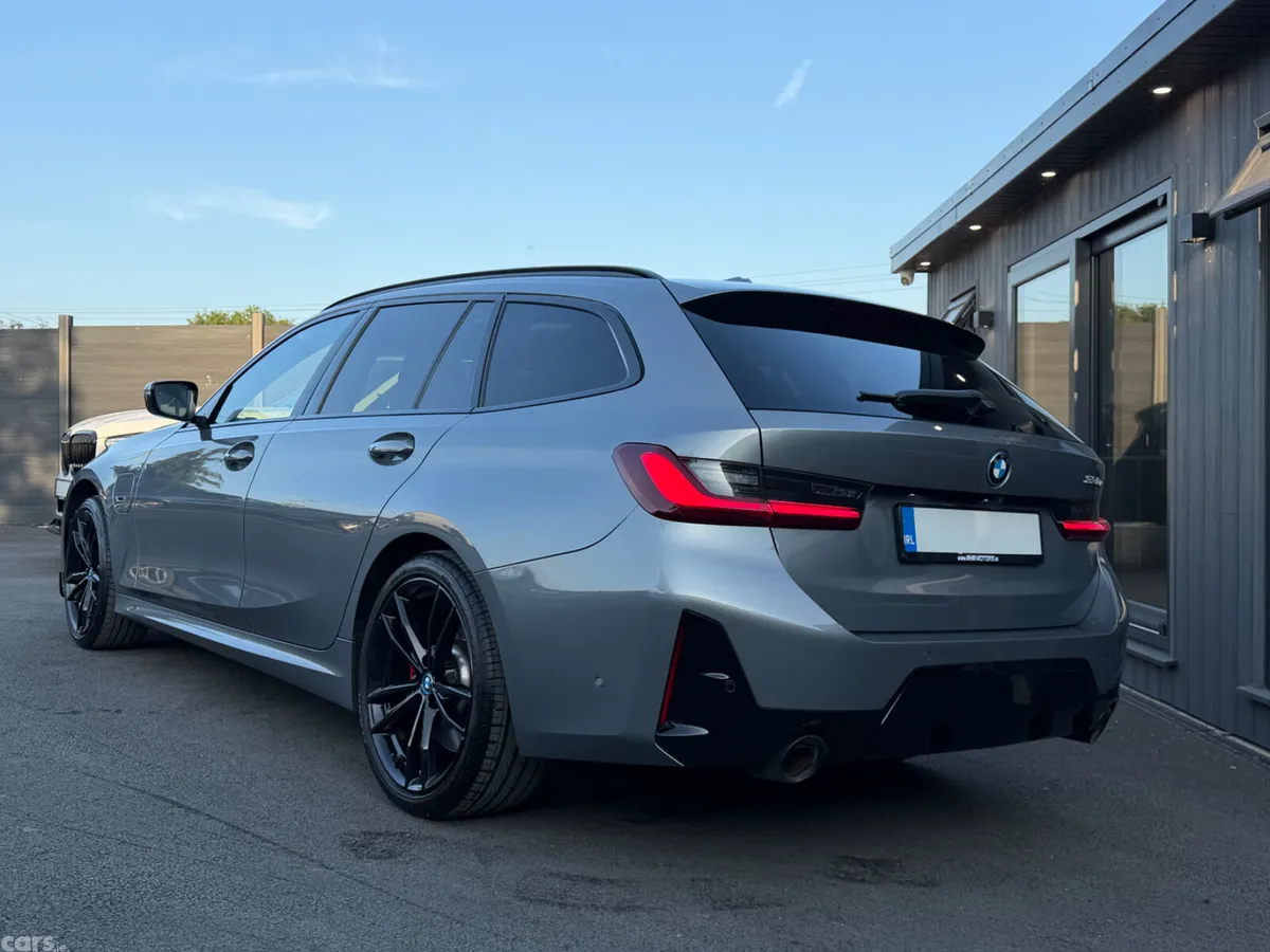 BMW 3-Series Estate, Petrol Hybrid, 2022, Grey
