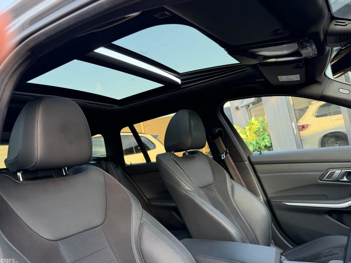 BMW 3-Series Estate, Petrol Hybrid, 2022, Grey