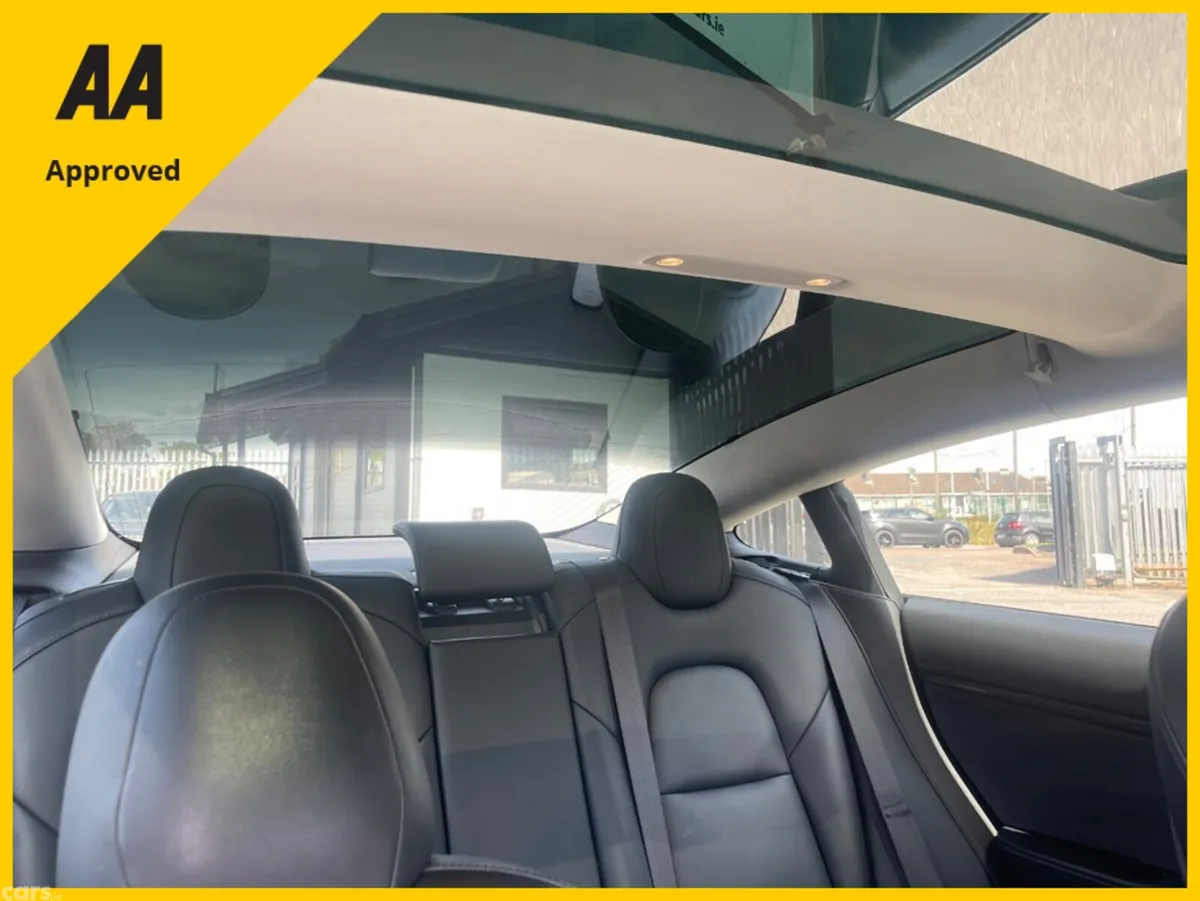 Tesla Model 3 Saloon, Electric, 2019, White