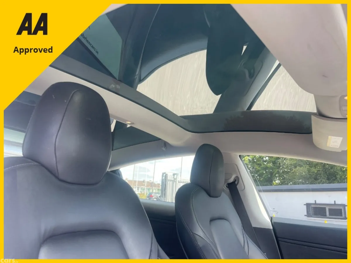 Tesla Model 3 Saloon, Electric, 2019, White