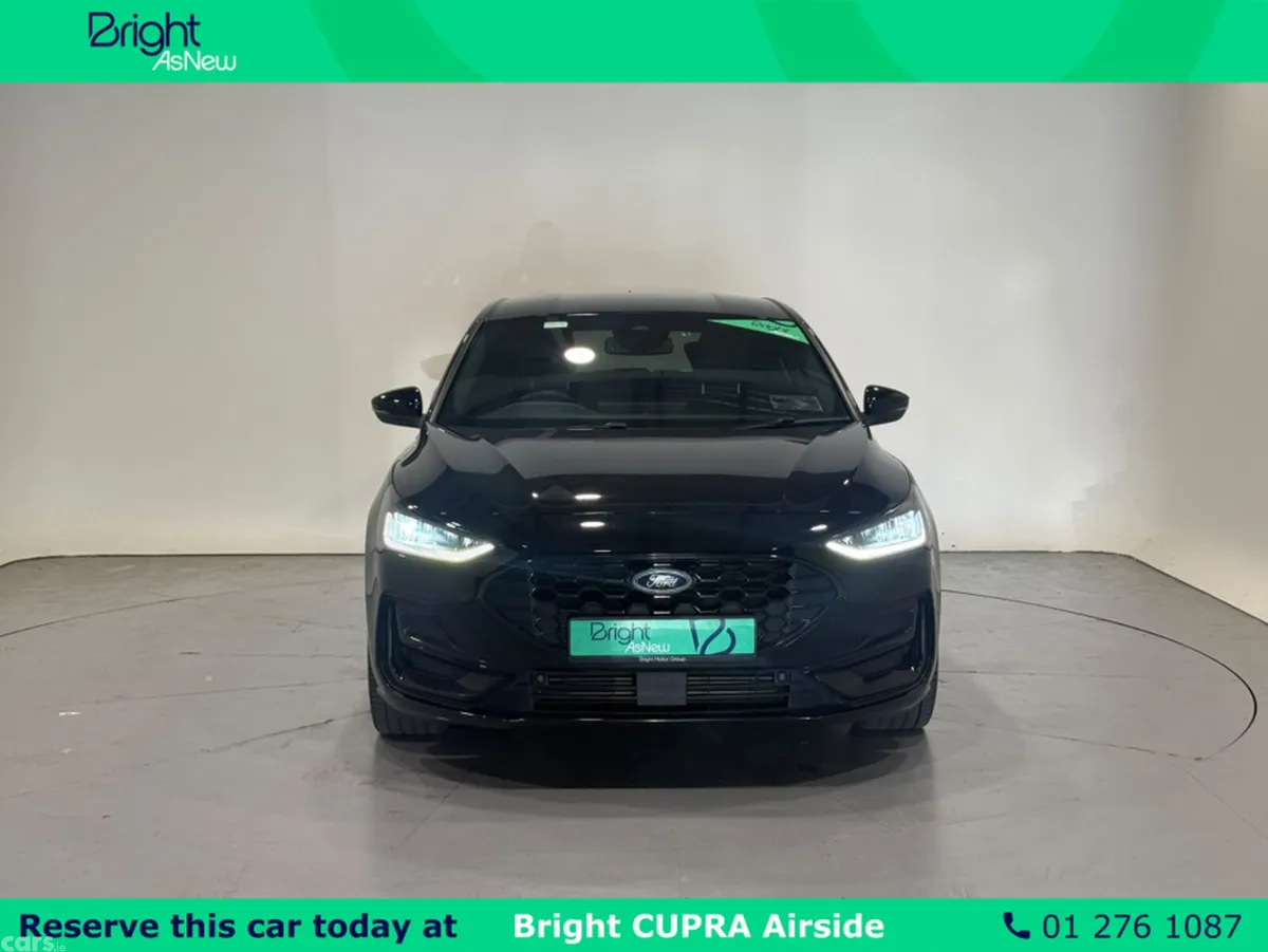 Ford Focus Hatchback, Petrol, 2023, Black