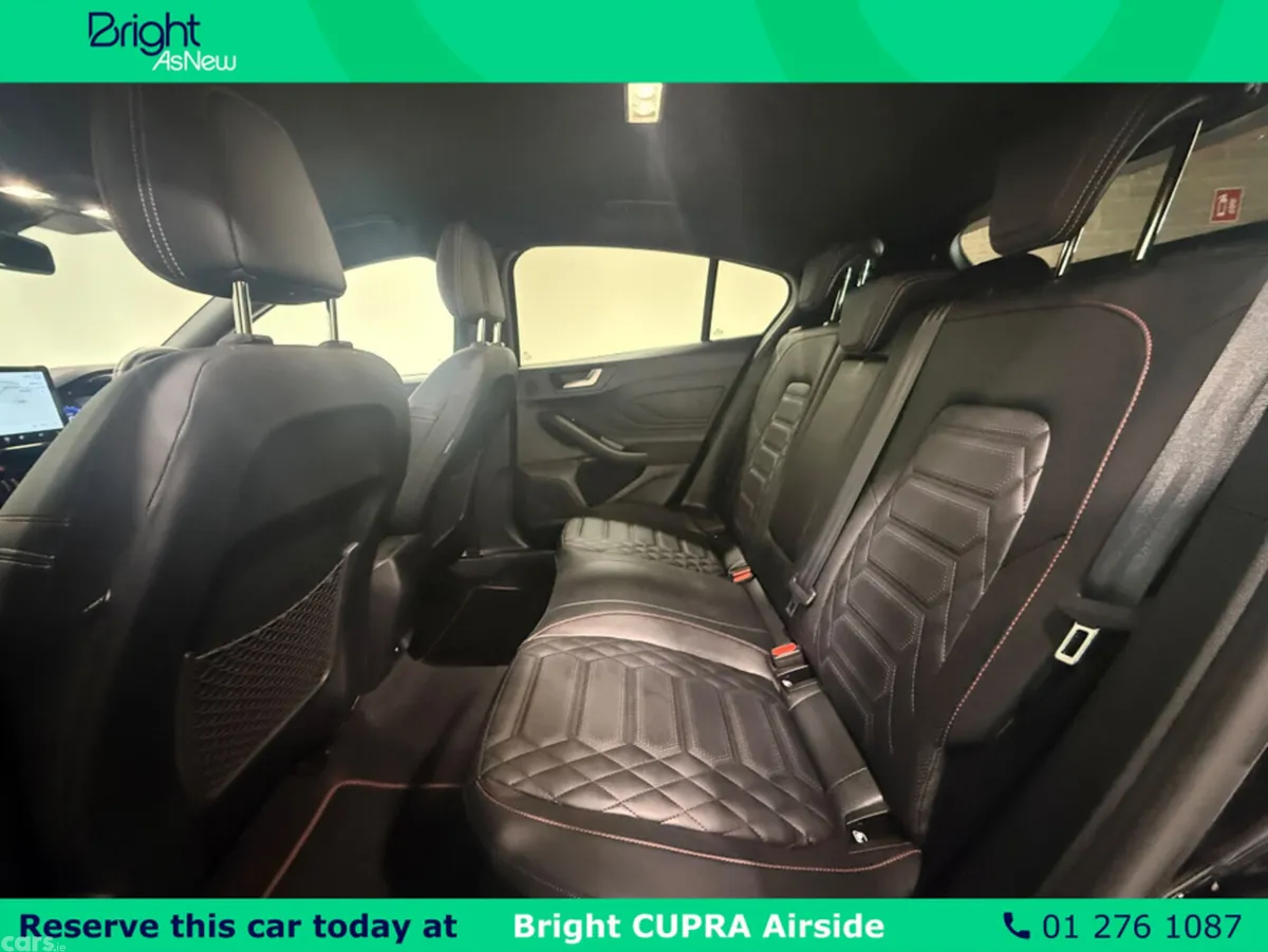 Ford Focus Hatchback, Petrol, 2023, Black
