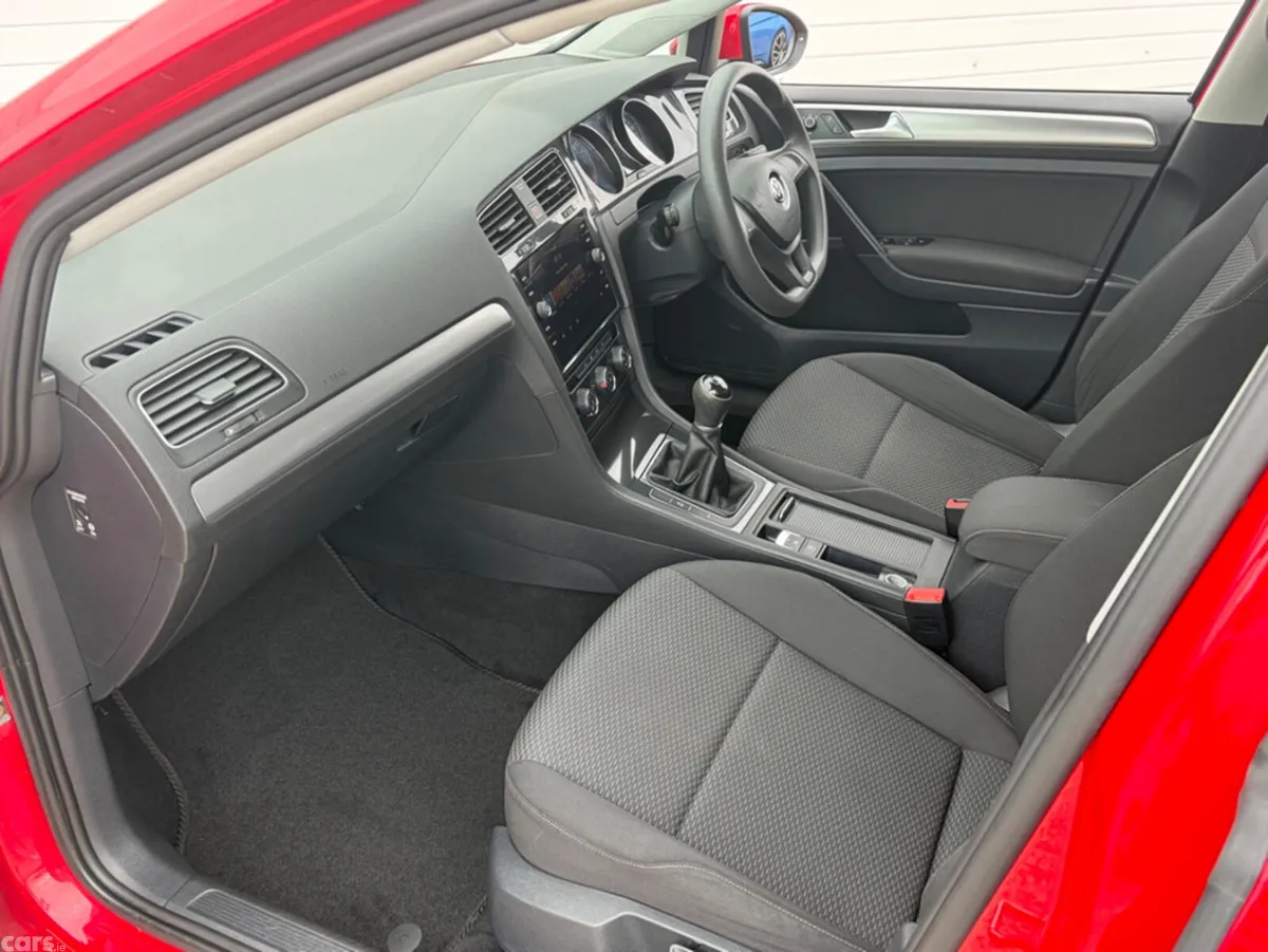Volkswagen Golf Hatchback, Diesel, 2018, Red