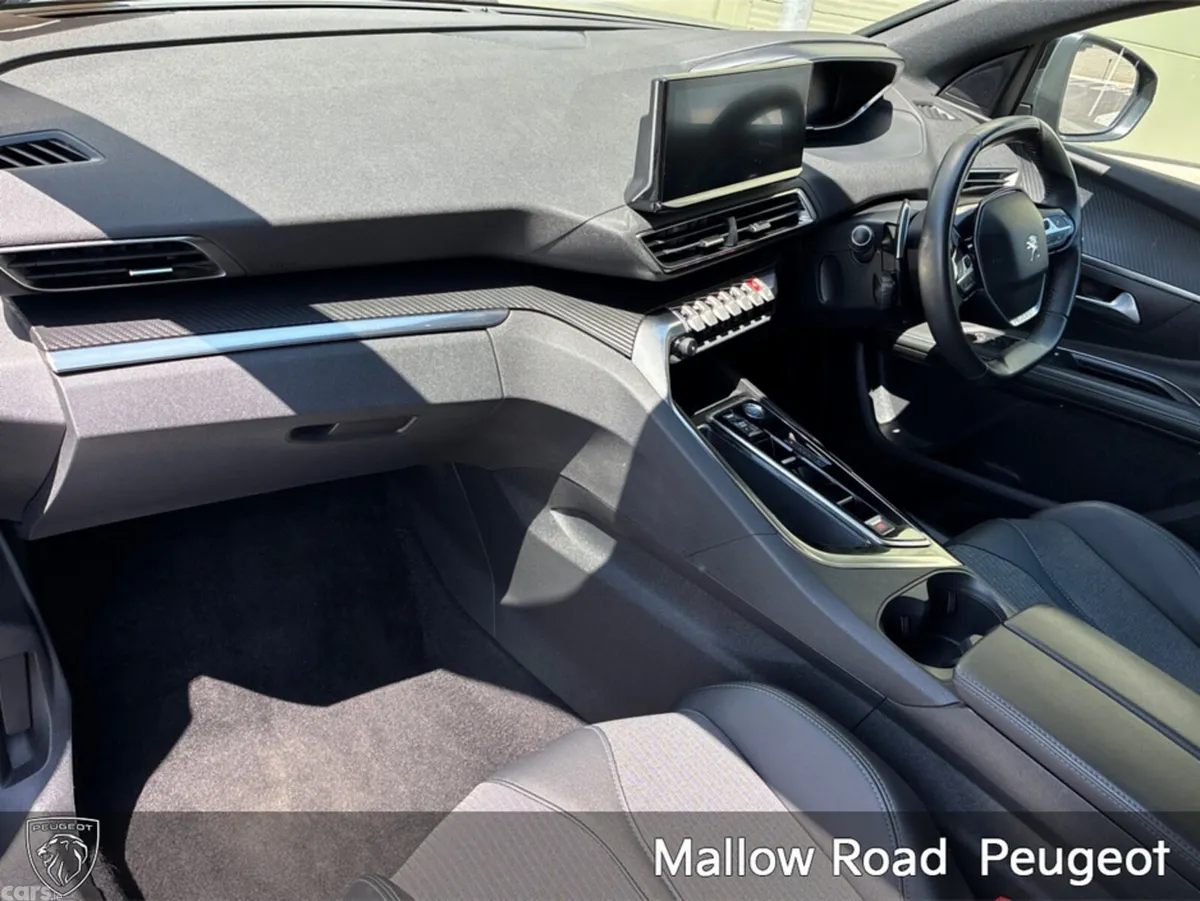 Peugeot 5008 SUV, Diesel, 2024, Grey