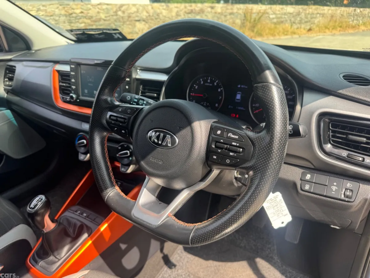 Kia Stonic SUV, Petrol, 2020, Grey