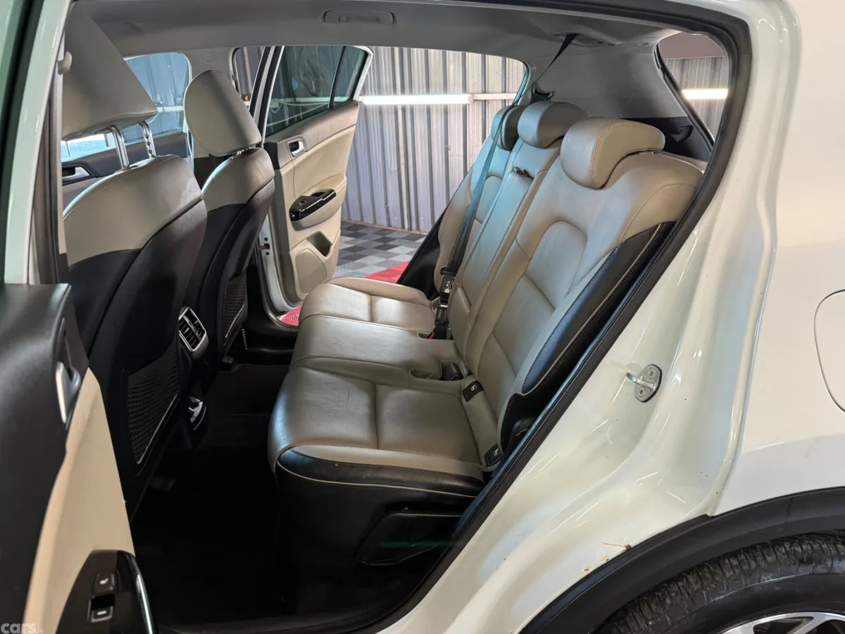 Kia Sportage SUV, Diesel, 2019, White