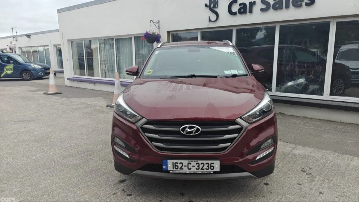 Hyundai Tucson SUV, Diesel, 2016, Red