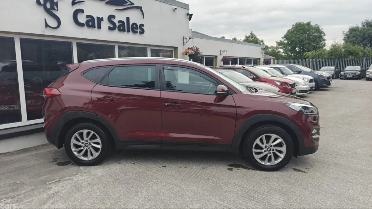 Hyundai Tucson SUV, Diesel, 2016, Red