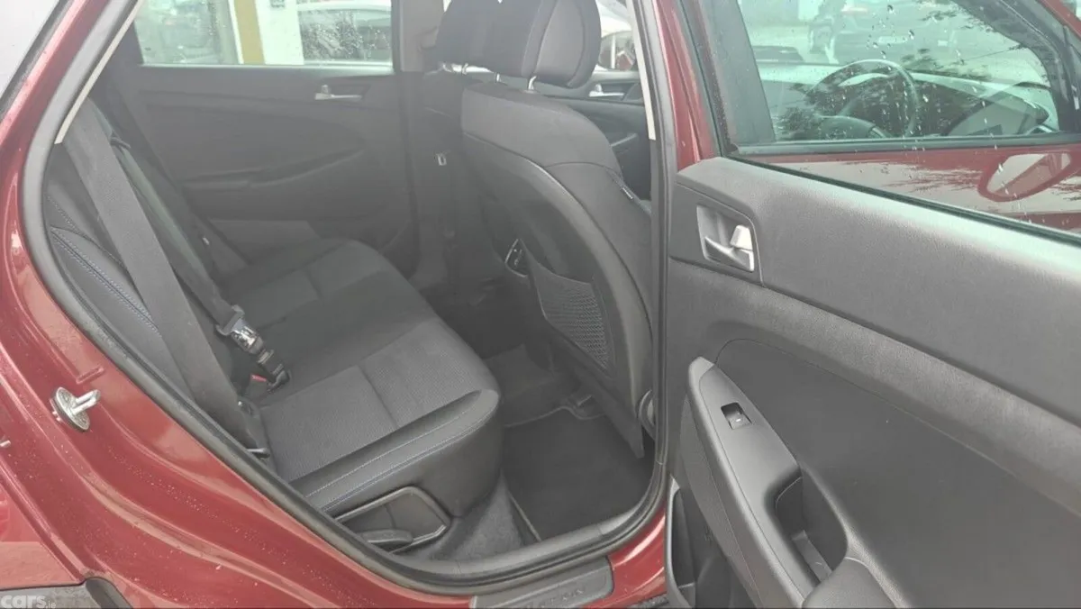 Hyundai Tucson SUV, Diesel, 2016, Red