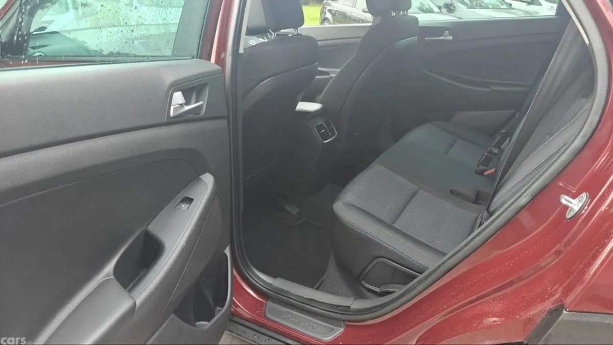 Hyundai Tucson SUV, Diesel, 2016, Red
