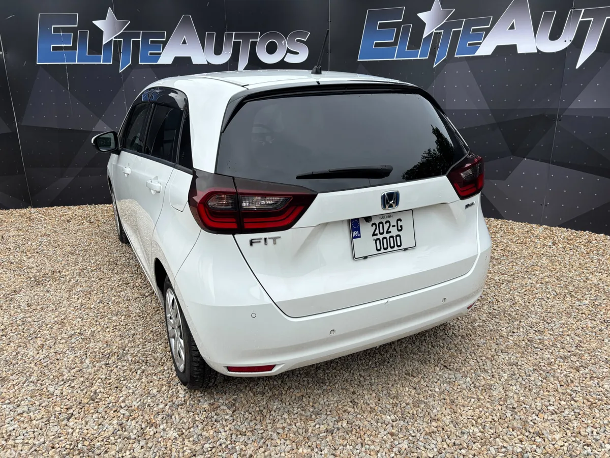 Honda Fit Hatchback, Petrol Hybrid, 2020, White