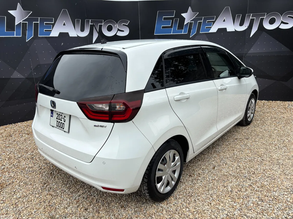 Honda Fit Hatchback, Petrol Hybrid, 2020, White