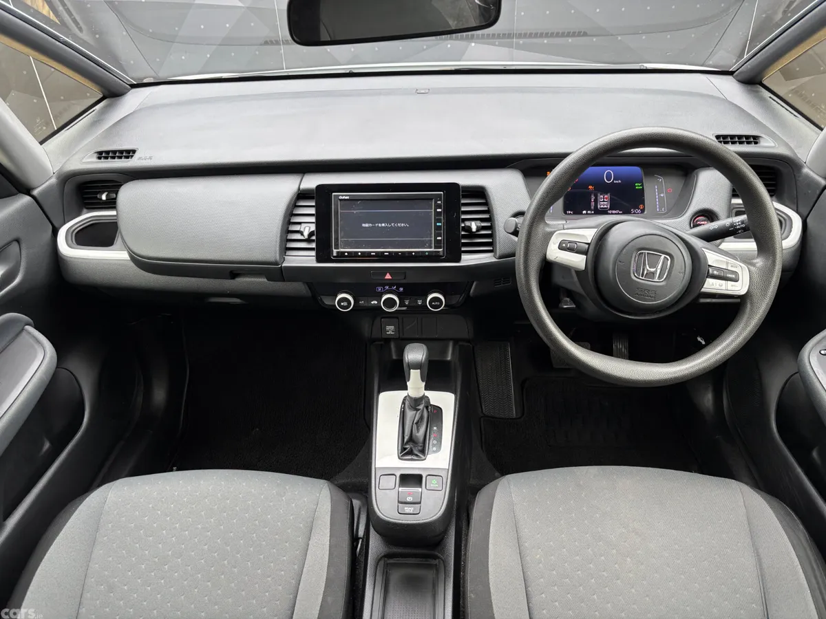 Honda Fit Hatchback, Petrol Hybrid, 2020, White
