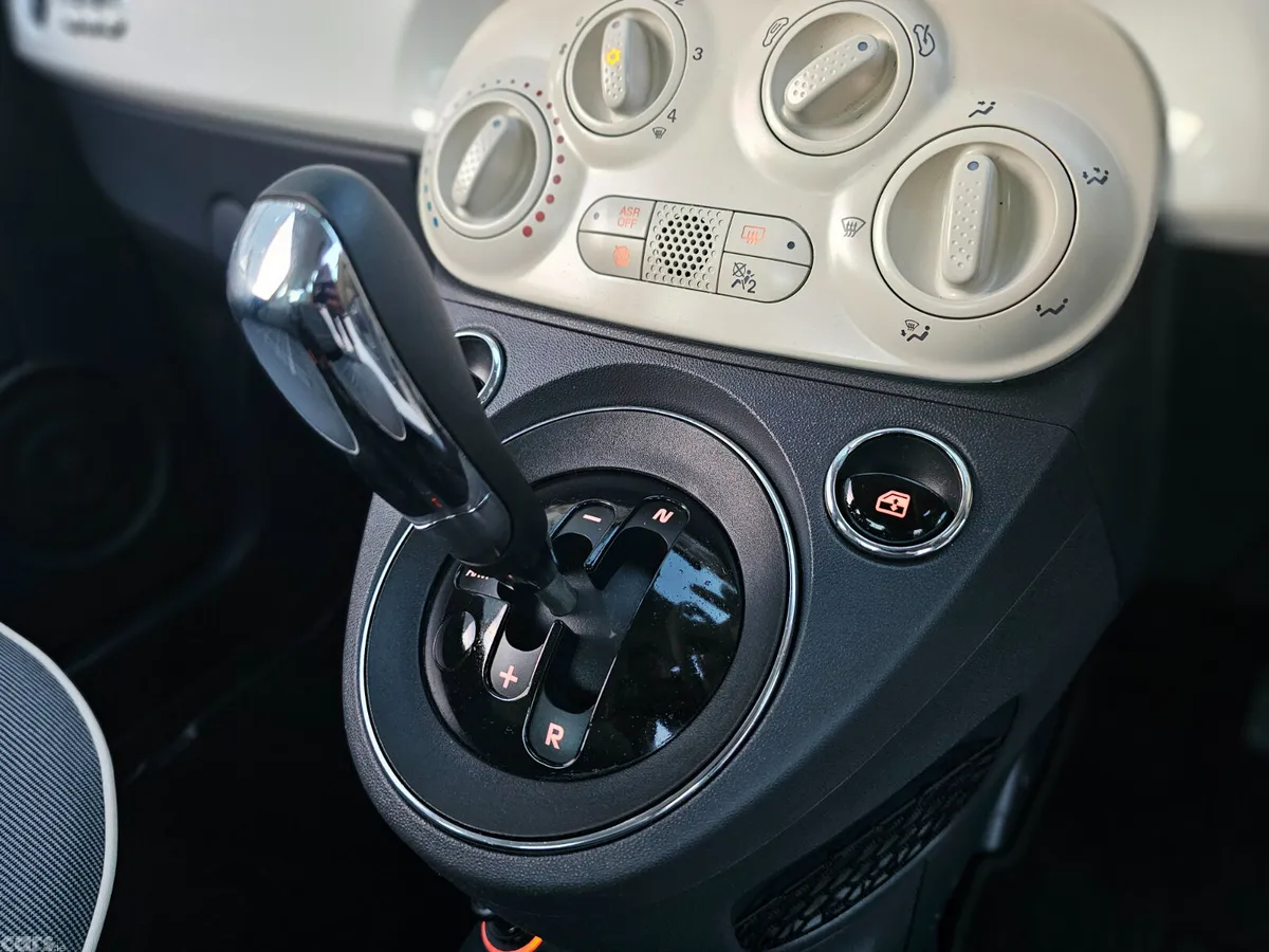 Fiat 500 Hatchback, Petrol, 2018, White