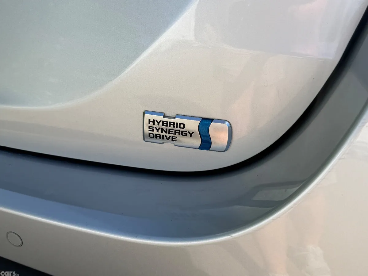 Toyota Yaris Hatchback, Petrol Hybrid, 2021, Silver