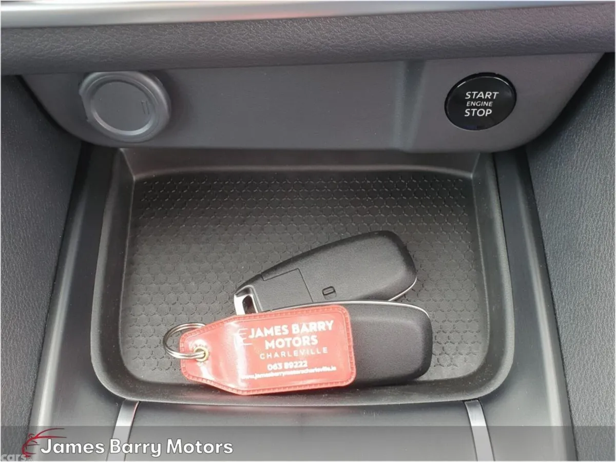 Nissan Qashqai SUV, Petrol, 2026, Green