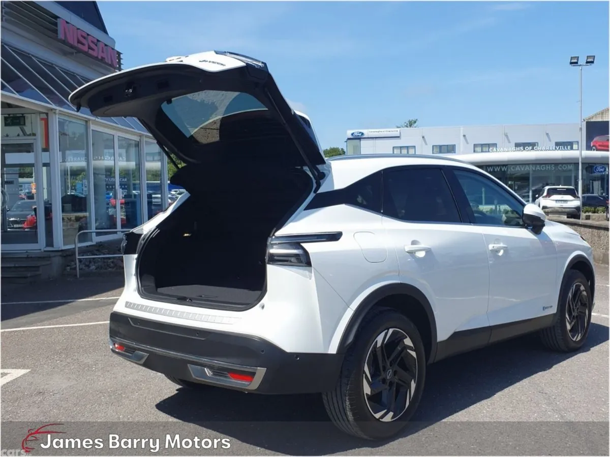 Nissan Qashqai MPV, Petrol Hybrid, 2026, White