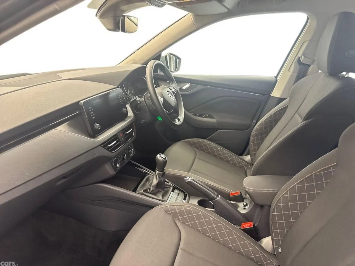 Skoda Kamiq Hatchback, Petrol, 2024, Grey