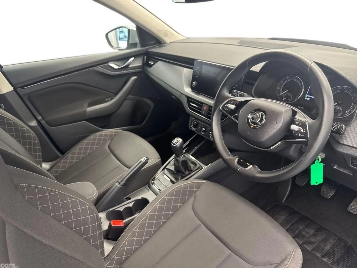 Skoda Kamiq Hatchback, Petrol, 2024, Grey